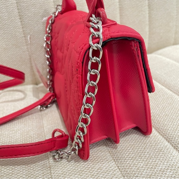 Betsey Johnson Red Crossbody Bag nwot 8 X5 size. Pretty red purse with chain. - Picture 5 of 11